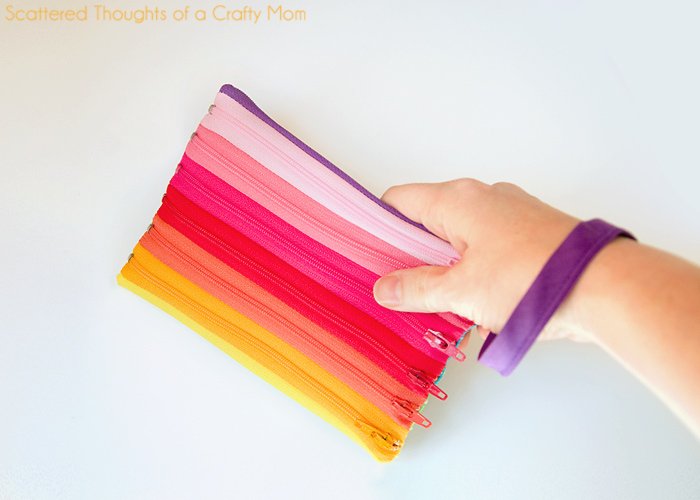 Make Rainbow Zipper Pouch