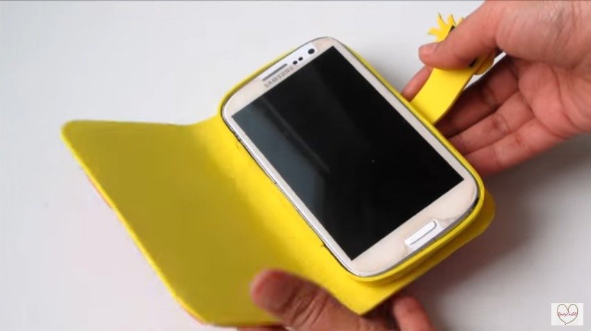 make glittering cell phone case