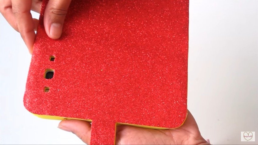 make glittering cell phone case