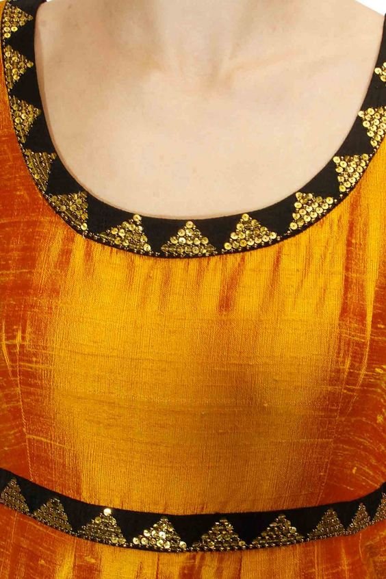 Kurthi Neck Pattern