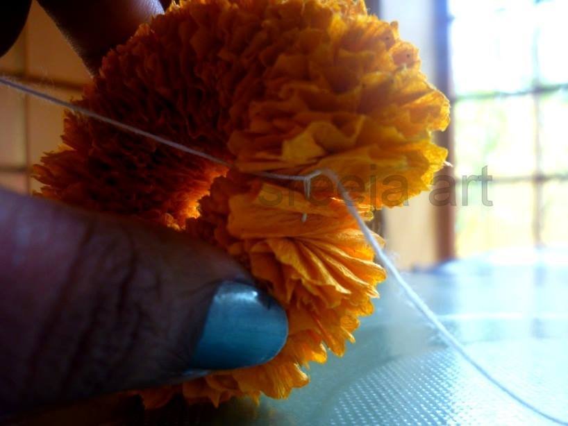 make flower from paper