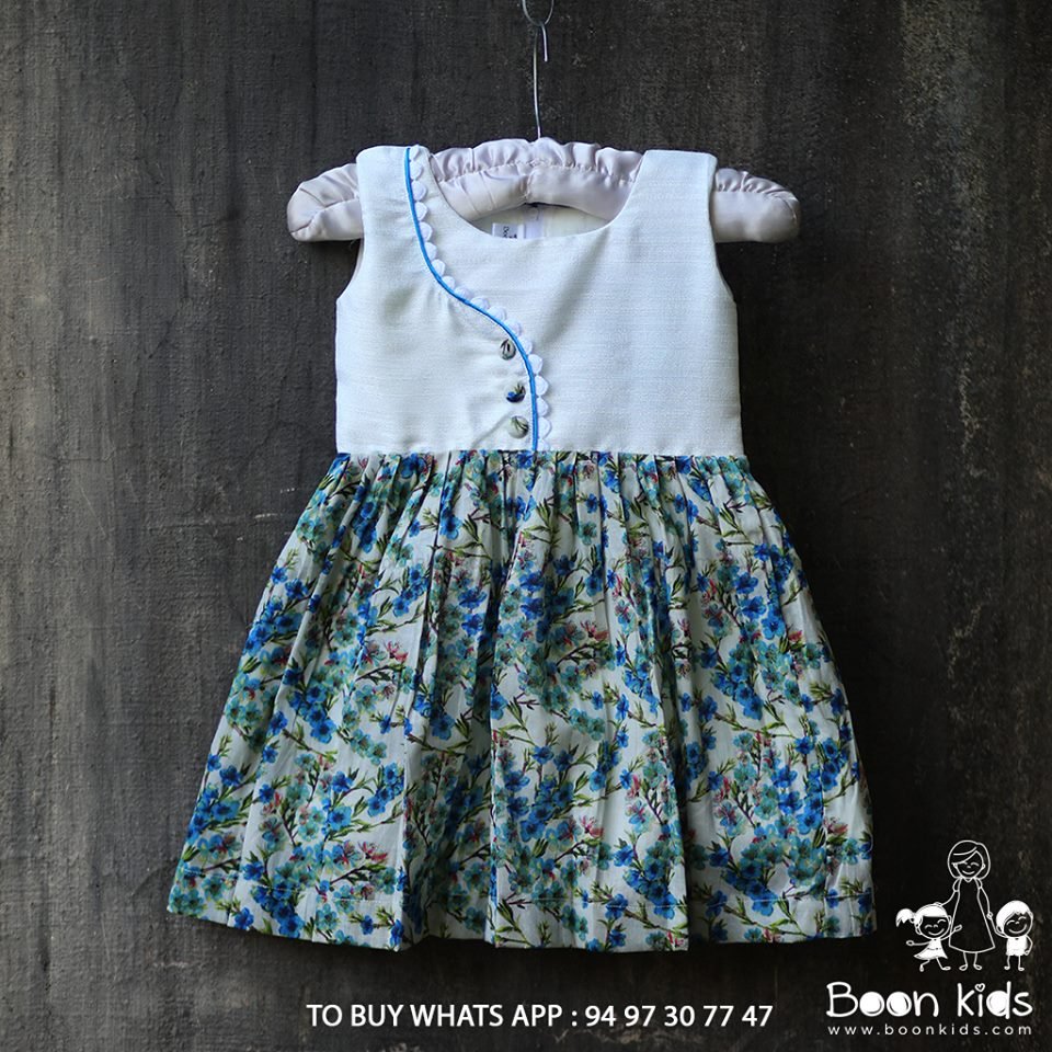 Fashionable baby girls dresses12