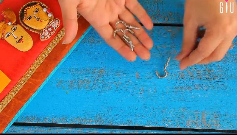 How to make key chain holder for decorating walls using waste material20