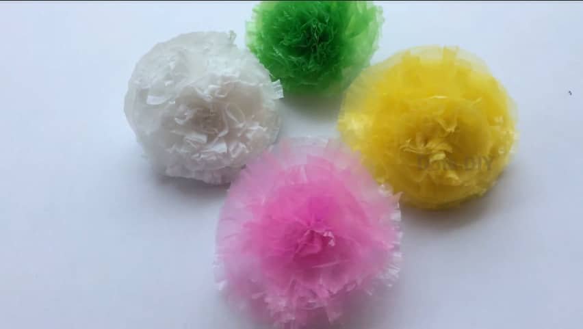 How to make a flower from plastic cover12