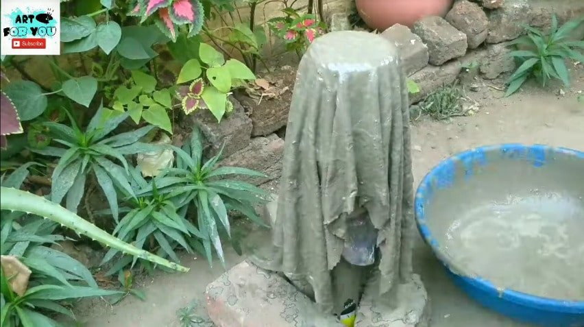 How to make cement flowerpot using towels or clothes6