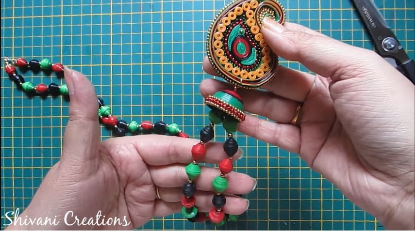 How to make paper quilling necklace set31