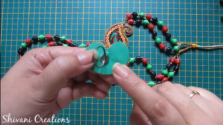 How to make paper quilling necklace set35