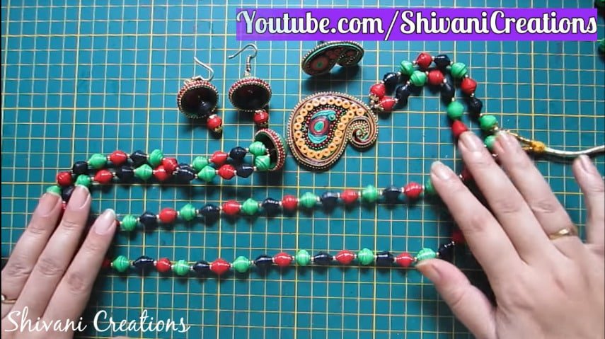 How to make paper quilling necklace set37