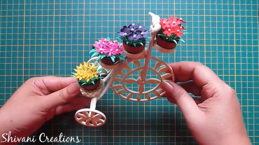 How to make quilled tricycle miniature plant stand45