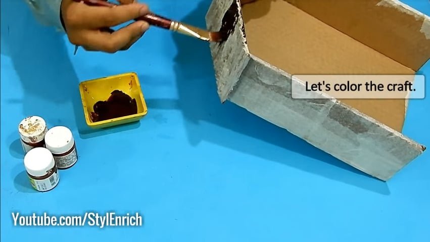 How to reuse cardboard to make jewelry organizer6