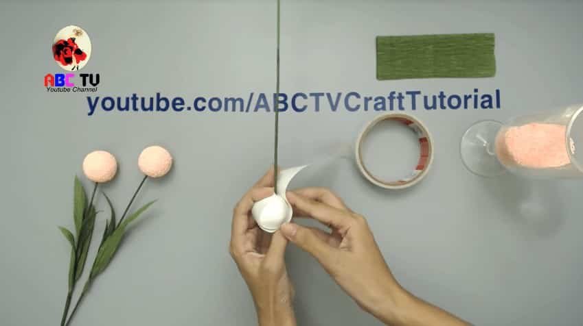 How to make flower from foam beads5