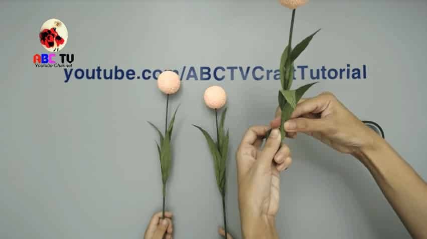 How to make flower from foam beads8