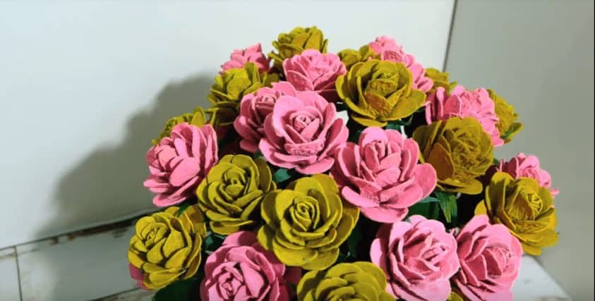 Beautiful Roses from Recycled Egg Carton Box