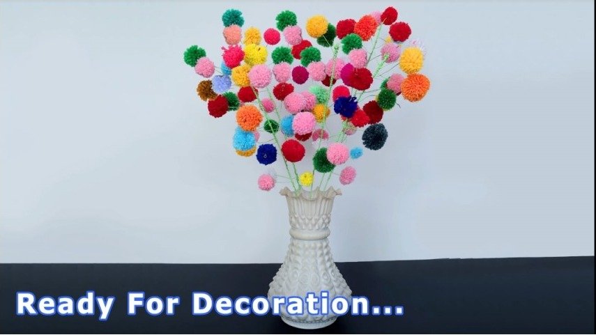 Easy Way to Make Pom-Pom Flowers