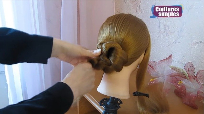 Elegant Bun Hairstyle