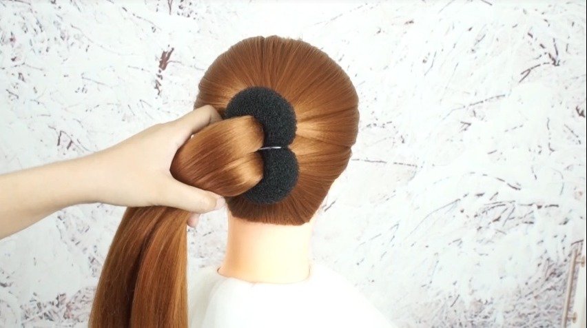 French Roll Hairstyle with Clutcher