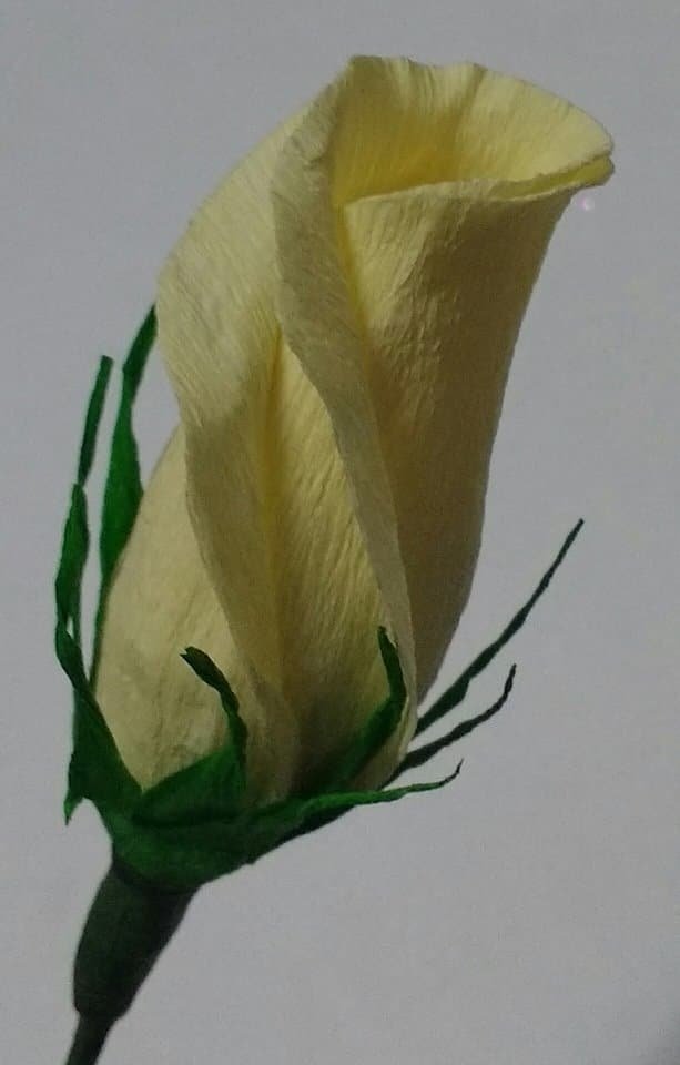 How to make crepe paper rose buds