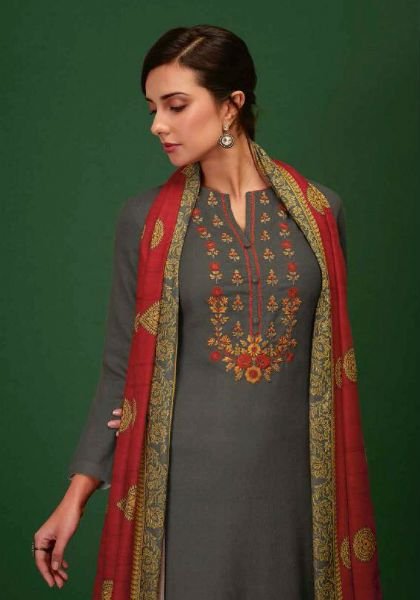 Beautiful Ladies Latest Kurti Designs 