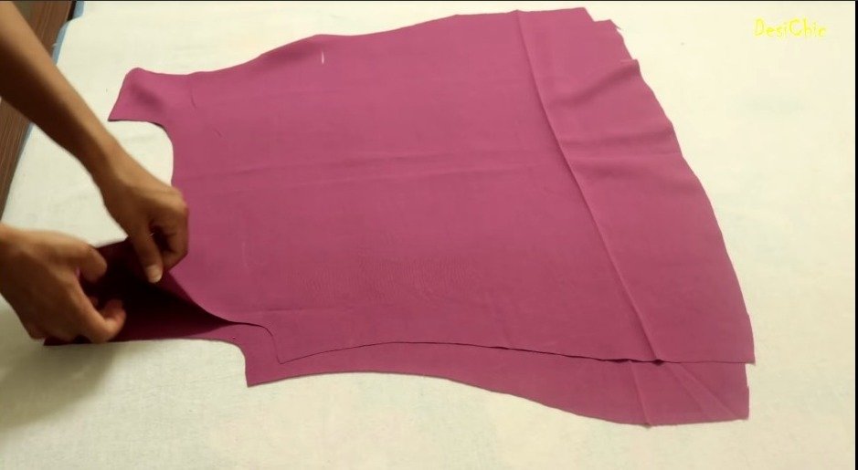 Convert Old Saree Into Umbrella Sleeve Top