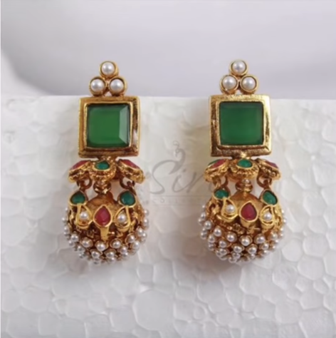 Daily Wear Earring Designs in Gold