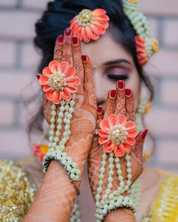 Saffron colour flowers for the bride