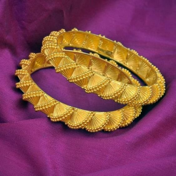 Latest Designs of Gold Bangles