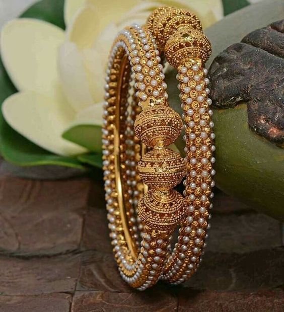 Latest Gold Bangles Gallery