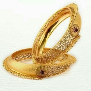 Latest Gold Bangles Gallery