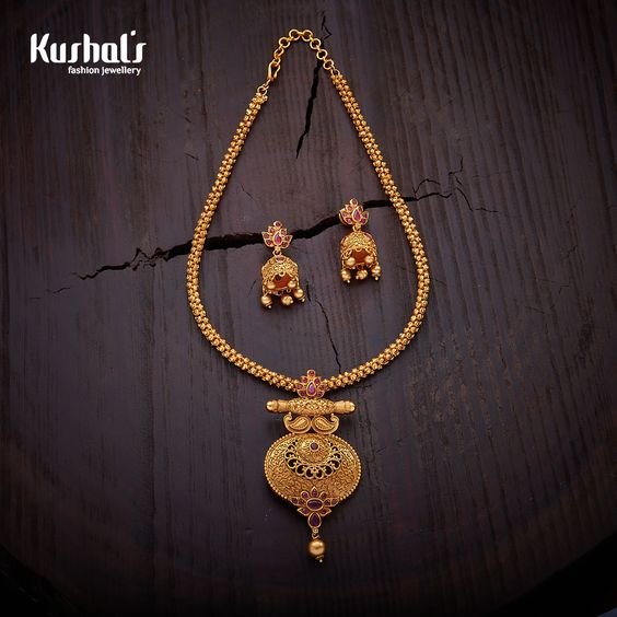 Latest Light Weight Gold Necklace Designs