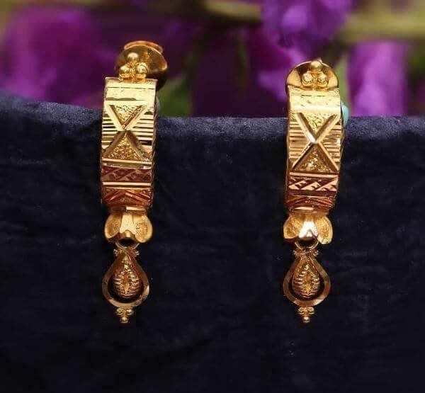 Light Weight Golden Latkan Earrings