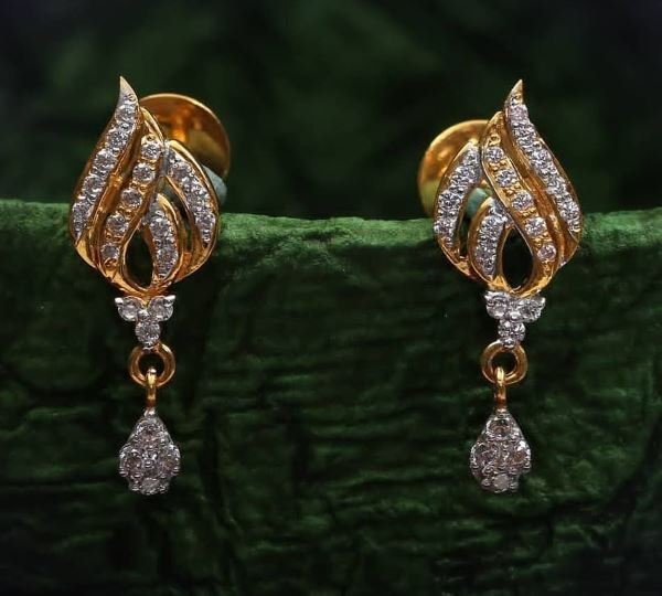 Light Weight Golden Latkan Earrings