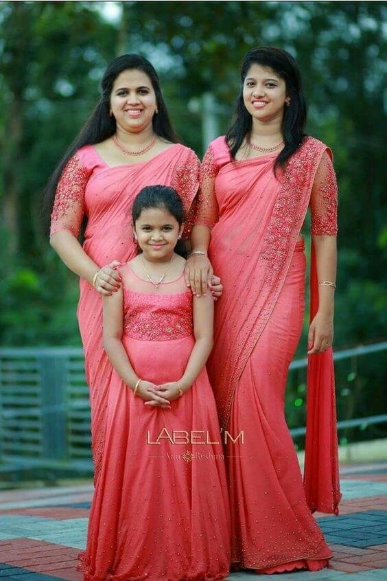 Mother-Daughter Matching Outfits