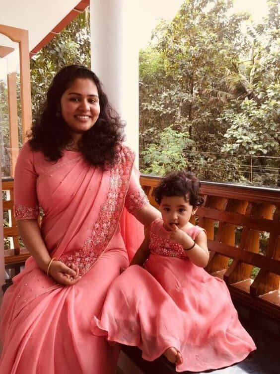 Mother-Daughter Matching Outfits