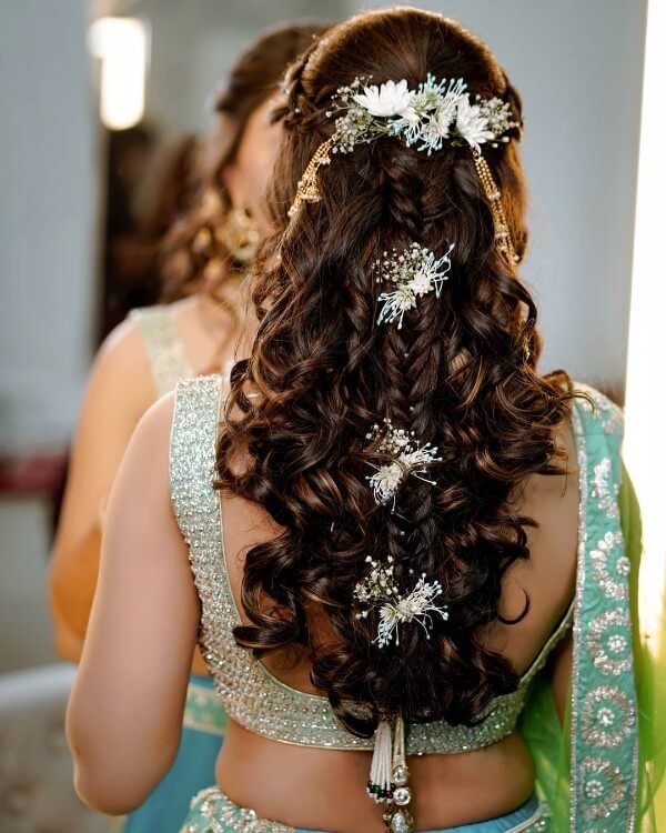 Pretty Bridesmaid Wedding Hairstyles