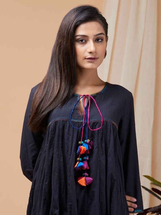 Fashionable Kurti Neck and Sleeve Designs