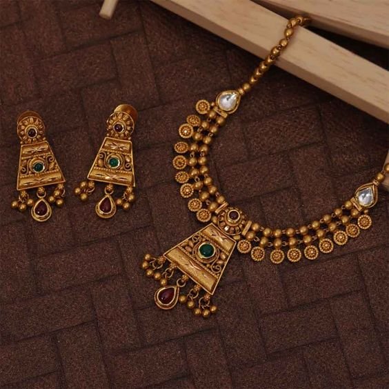 Antique Gold Necklace Designs