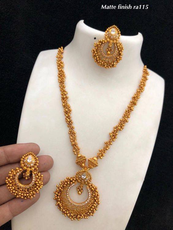 Gold Necklace Designs in 30 Grams