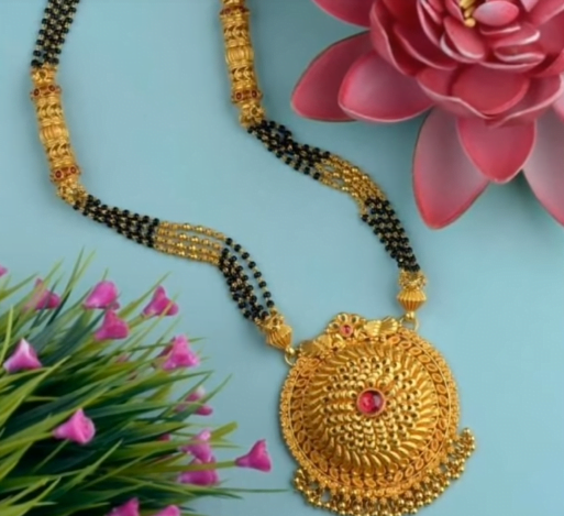 Traditional and modern gold mangalsutra design