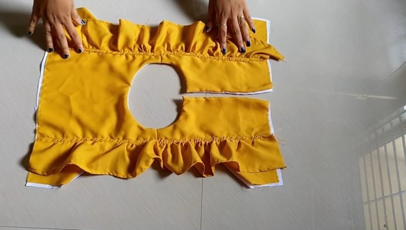 attaching ruffled cloth on front portion