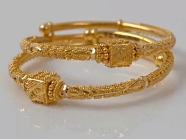 Exclusive gold bangles designs 11