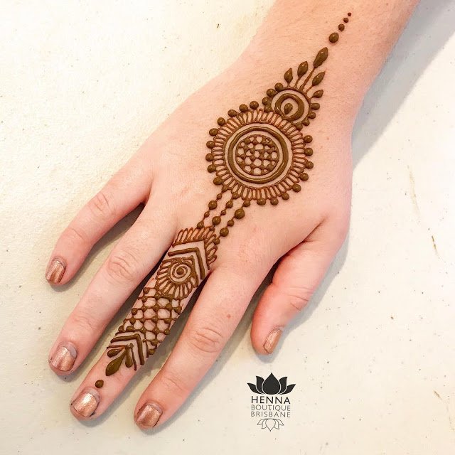 Simple arabic mehndi designs18