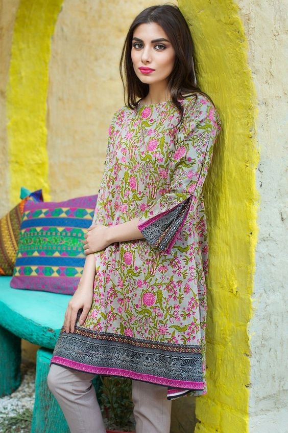 floral print kurti with Beautiful Sleeves Designs