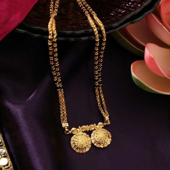 Elegant Black Beads Chain for Magalsuthra12