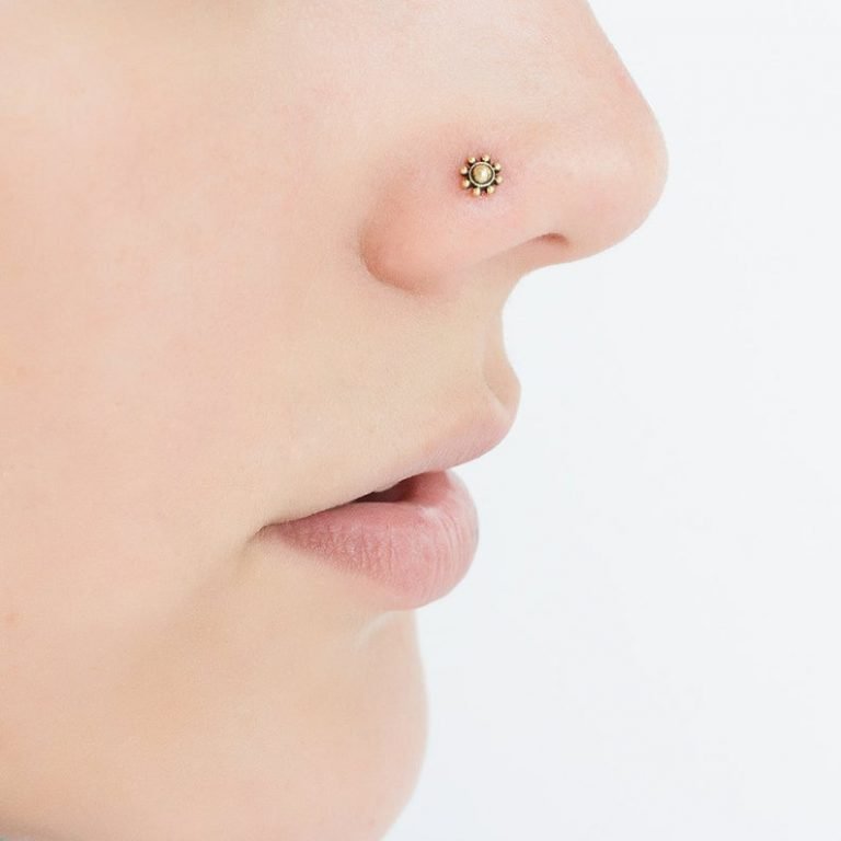 Gold Nose Ring Designs12