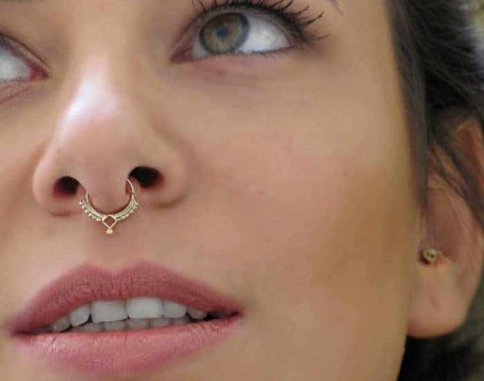 Gold Nose Ring Designs4