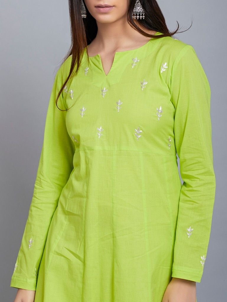 Kurti Neck Designs for a tylish Look1