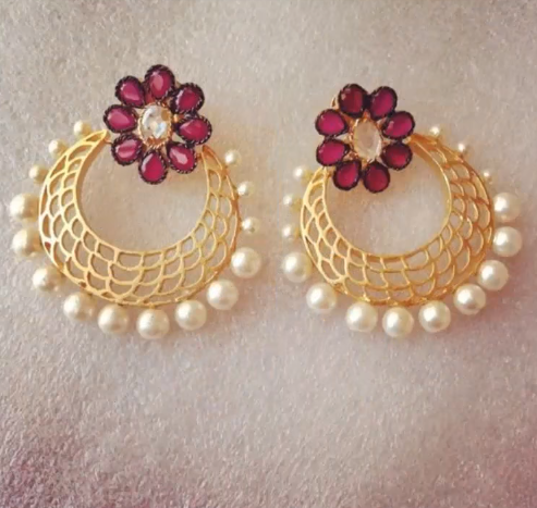 Latest Gold Earrings Designs10