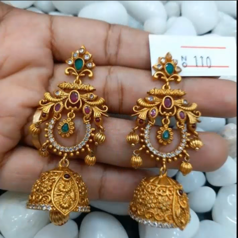 Latest Gold Earrings Designs13