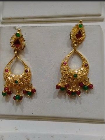 Latest Gold Earrings Designs15