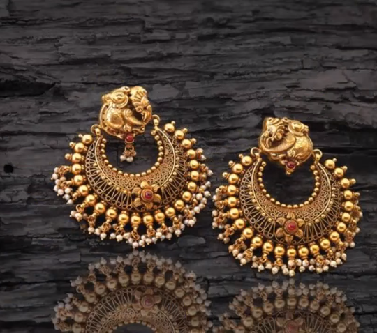 Latest Gold Earrings Designs4